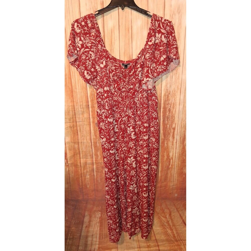 Torrid Red Floral Short Sleeve V-neck Capri Romper Sz 3
